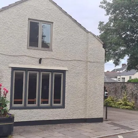 Lovely 1-Bed Loft In Newport Exterior photo