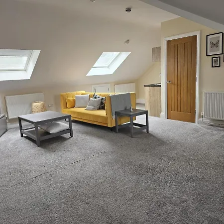 Lovely 1-Bed Loft In Newport Exterior photo